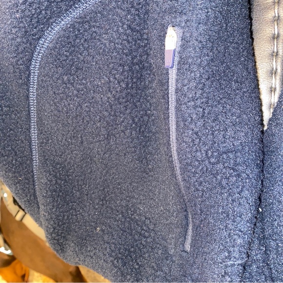 Womens New York Yankees Cutter & Buck Navy Cascade Sherpa Fleece Full-Zip Jacket - Picture 6 of 12